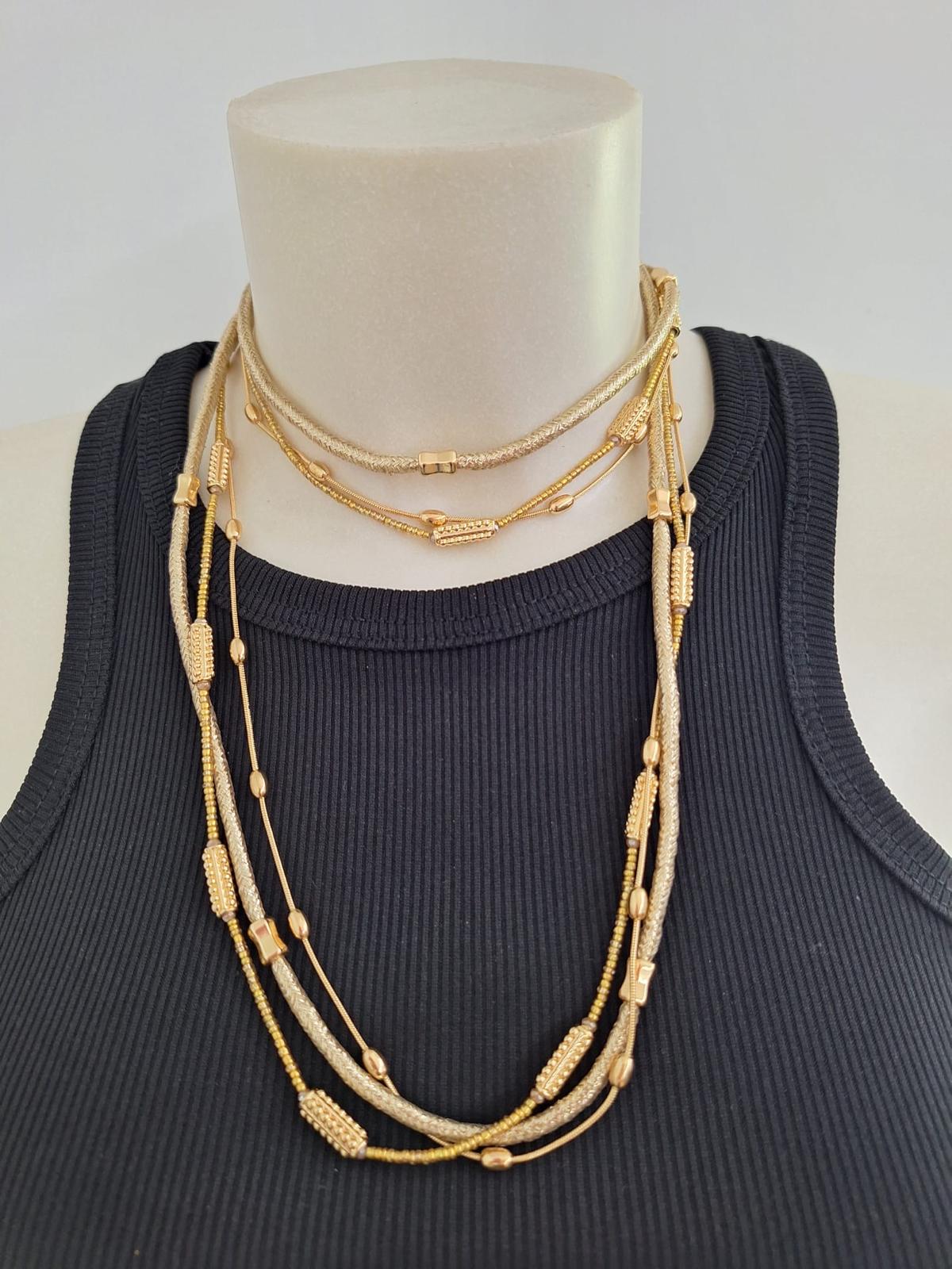 Collana lunga “oro”